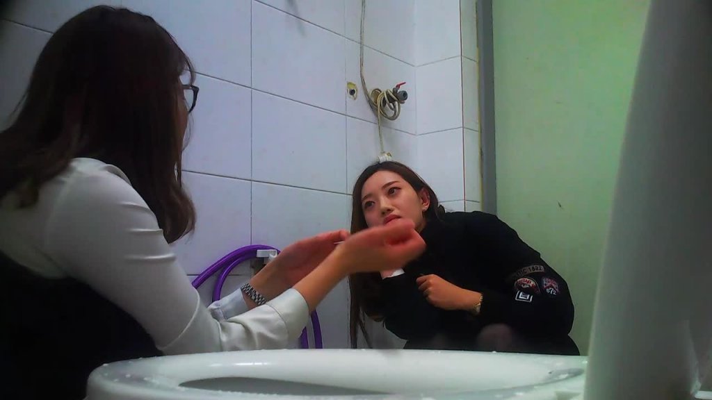 Korean spy toilet - Piss Voyeur (various) Videos
