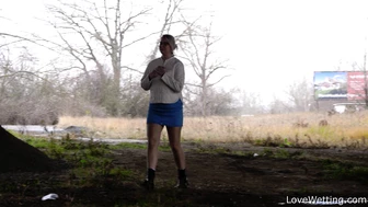 Nikki - Pissing Scene