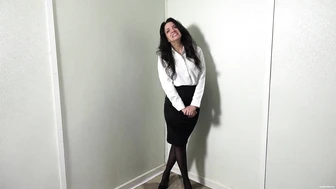 Jasmine - An Embarrassing Situation, Bound2Burst, DesperVids