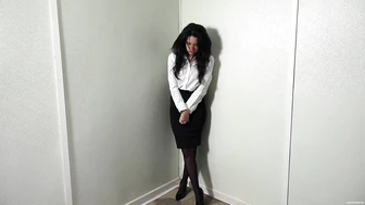 Jasmine - An Embarrassing Situation
