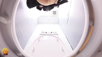 EE-824 02 Hidden camera footage of peeing in a Western-style toilet, part 4
