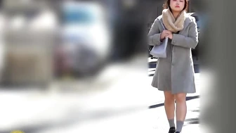 EE-824 04 Hidden camera footage of peeing in a Western-style toilet, part 4