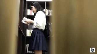 MB-361 02 Girls' school toilet: Dildo masturbator squirting in the bathroom