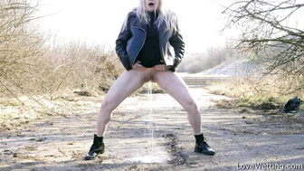 Andrea Quinn - Pissing Scene, , PissRIP