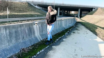 Claudia - Pissing Scene