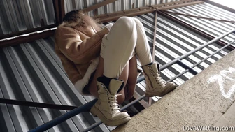 Vanessa Leone - Pissing Scene