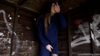 Vanessa Leone - Pissing Scene