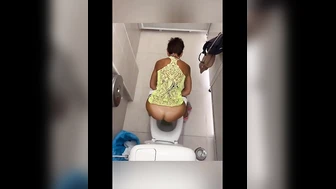 Public Voyeur Pissing Compilation 01
