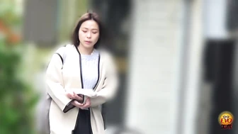 DLEE-852 03 Holy water shower in the changing room, undressing and holding back, woman urinating in the bathroom 2