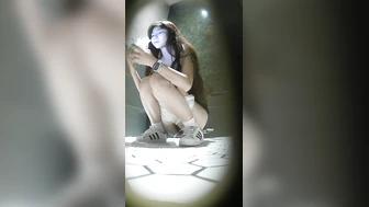 Multiple White Tiger Ladies