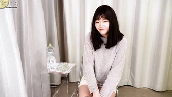 OJHI-798 01 Extreme Urination: Western-Style Toilet (Butt Edition) Part 3 — A View of Her Rear Through a Two-Way Mirror