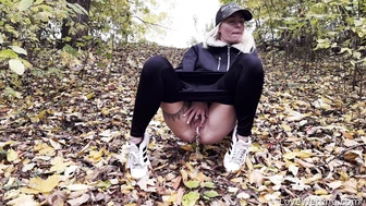 Claudia - Pissing Scene