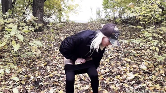 Claudia - Pissing Scene