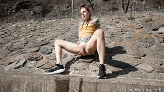 Vinny Foxbrat - Pissing Scene