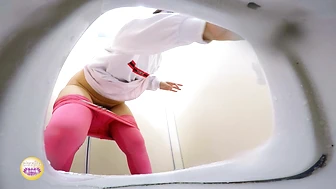 DLSL-293 03 Beautiful jogger pees herself in the rush