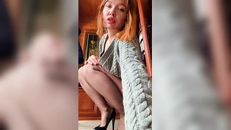 peestella - Pissing Compilation 05