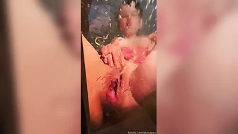 peestella - Pissing Compilation 03