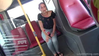 Antonia Sainz - Bus ride, Got2Pee, DesperVids