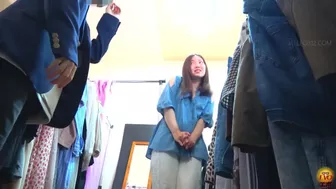EE-721 01 Women’s clothing store hidden camera: jeans soaking wet due to pee leakage, JAV Collection, PissRIP EE-721 01 Women’s clothing store hidden camera: jeans soaking wet due to pee leakage, JAV Collection, PissRIP
